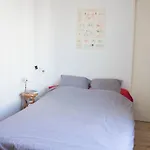 Charming Apt Near The North And East Station