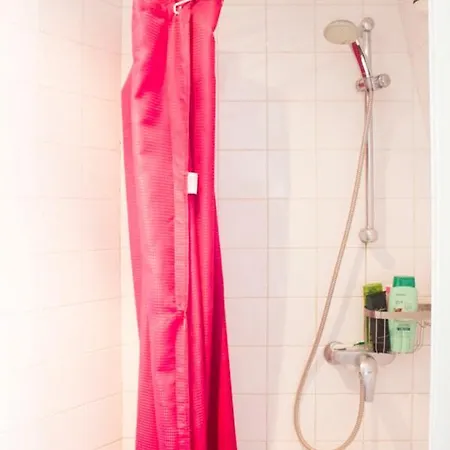 Charming Apt Near The North And East Station *